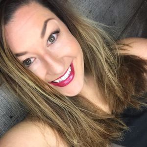 Meet your Posher, Carrie